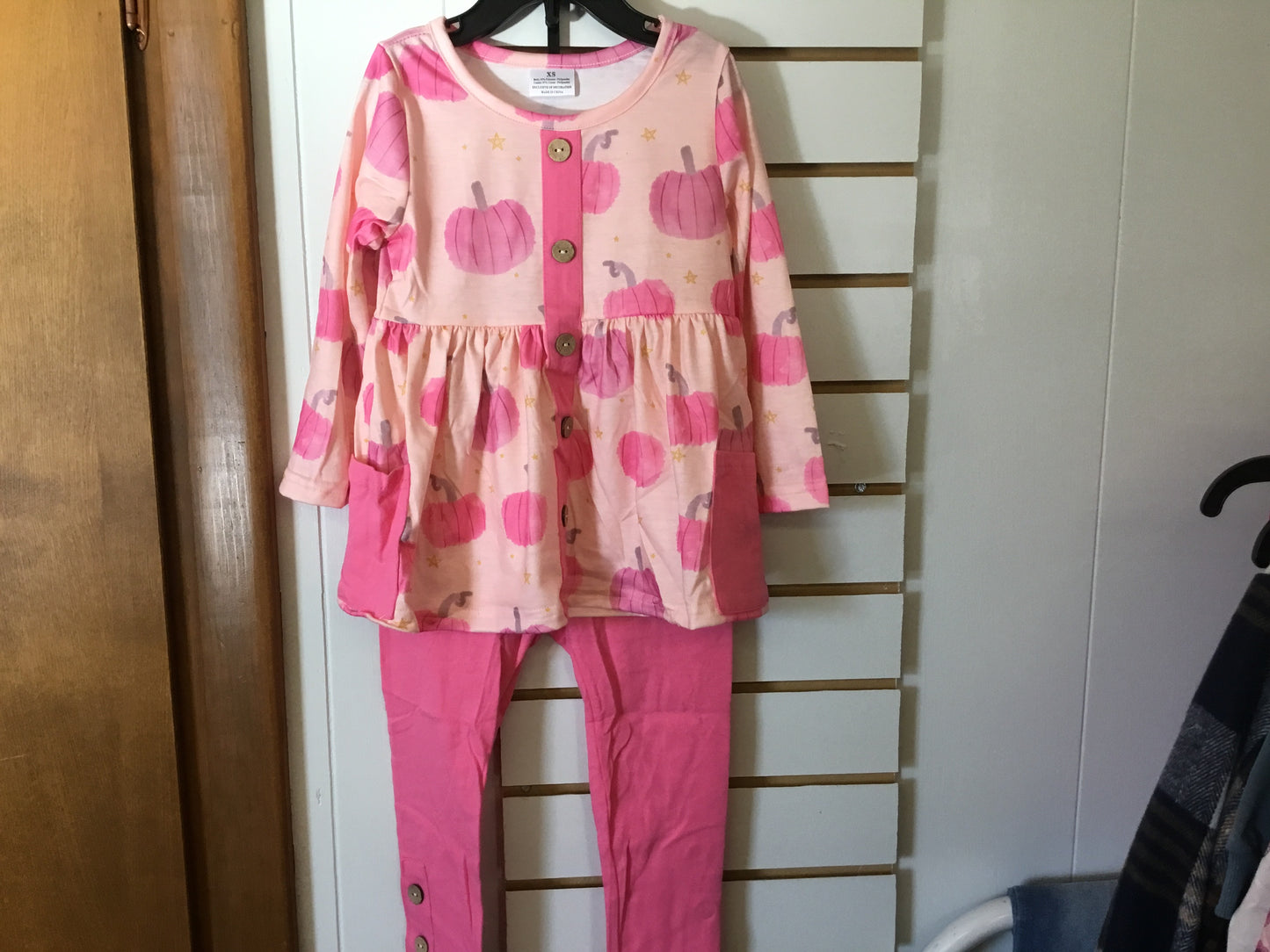 Pumpkin tunic with pockets and leggings