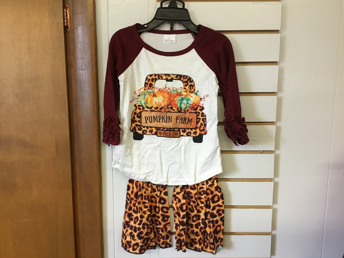 Pumpkin Farm shirt with leopard print leggings