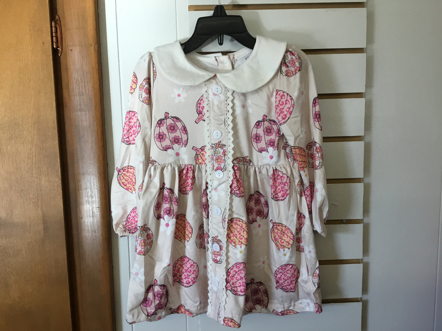 Pumpkin dress with bubble sleeves