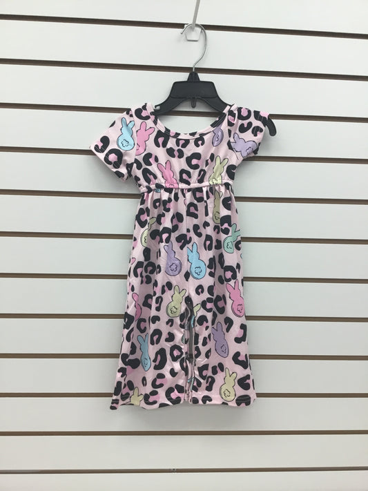 Peep dress