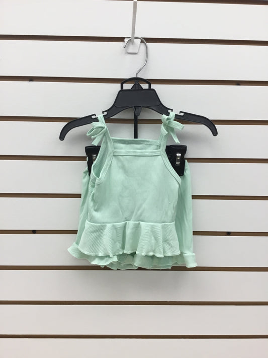 Light green outfit