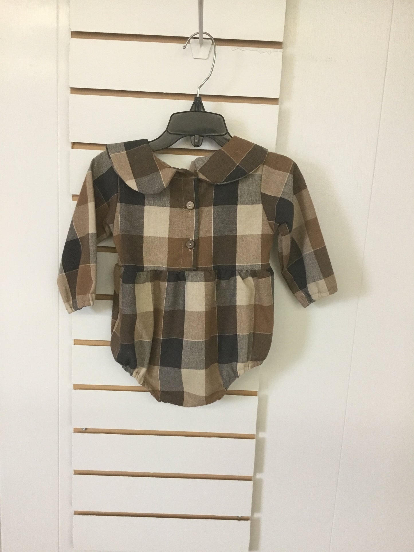 Plaid girl outfit
