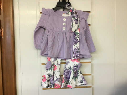 Purple with floral leggings outfit