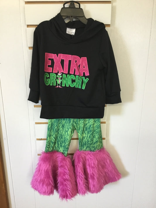 Extra grinchy outfit