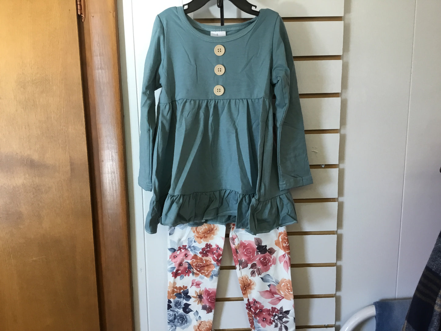 Teal top and fall print leggings